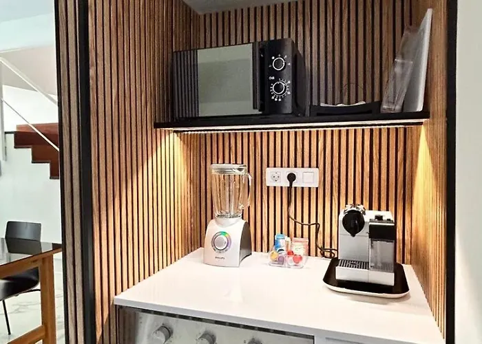 Con Piscina Privada Palmeras *