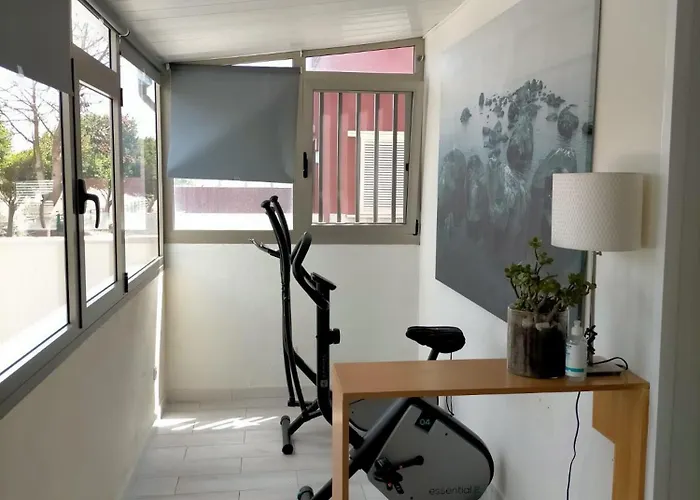 Con Piscina Privada Palmeras 度假居